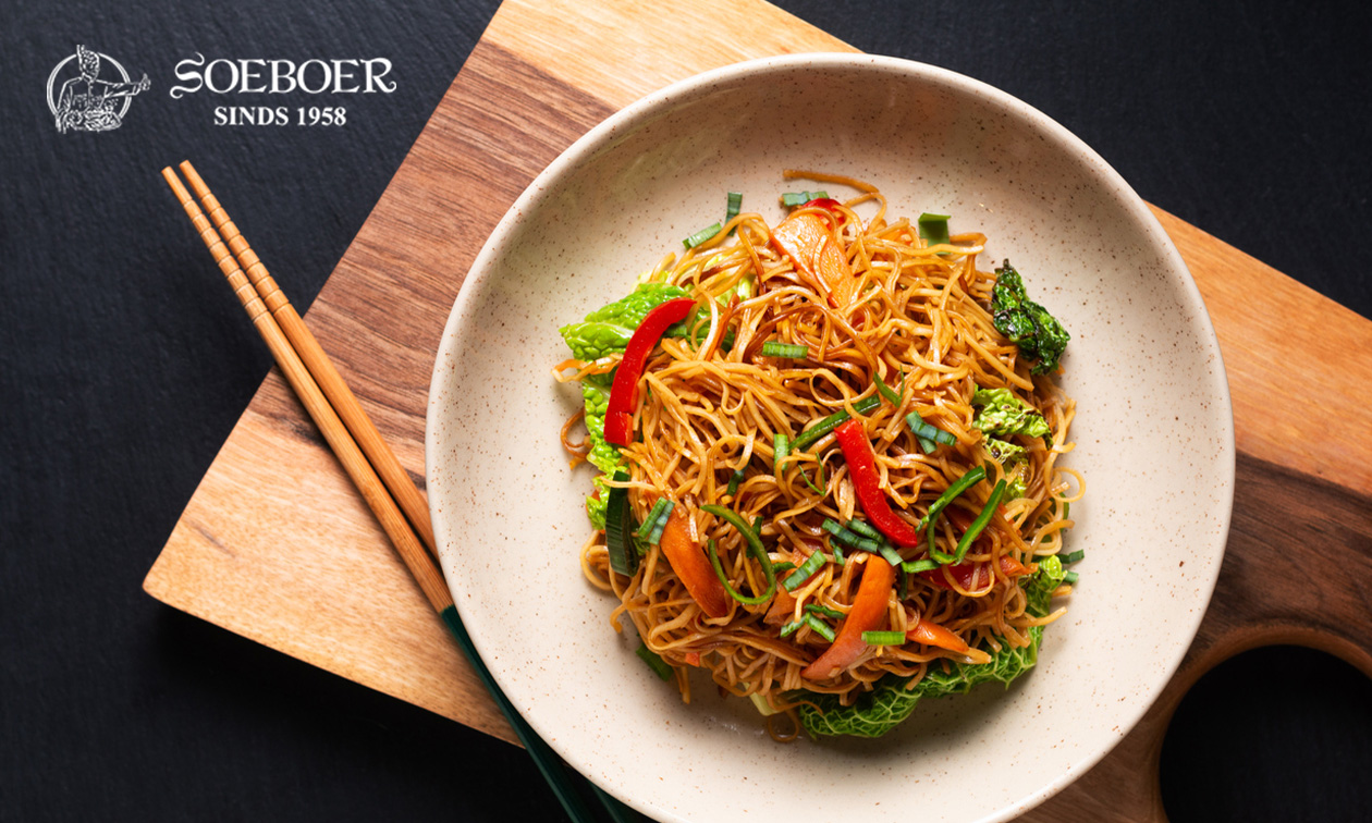 Complete Indonesische lunch + drankje naar keuze in Den Haag